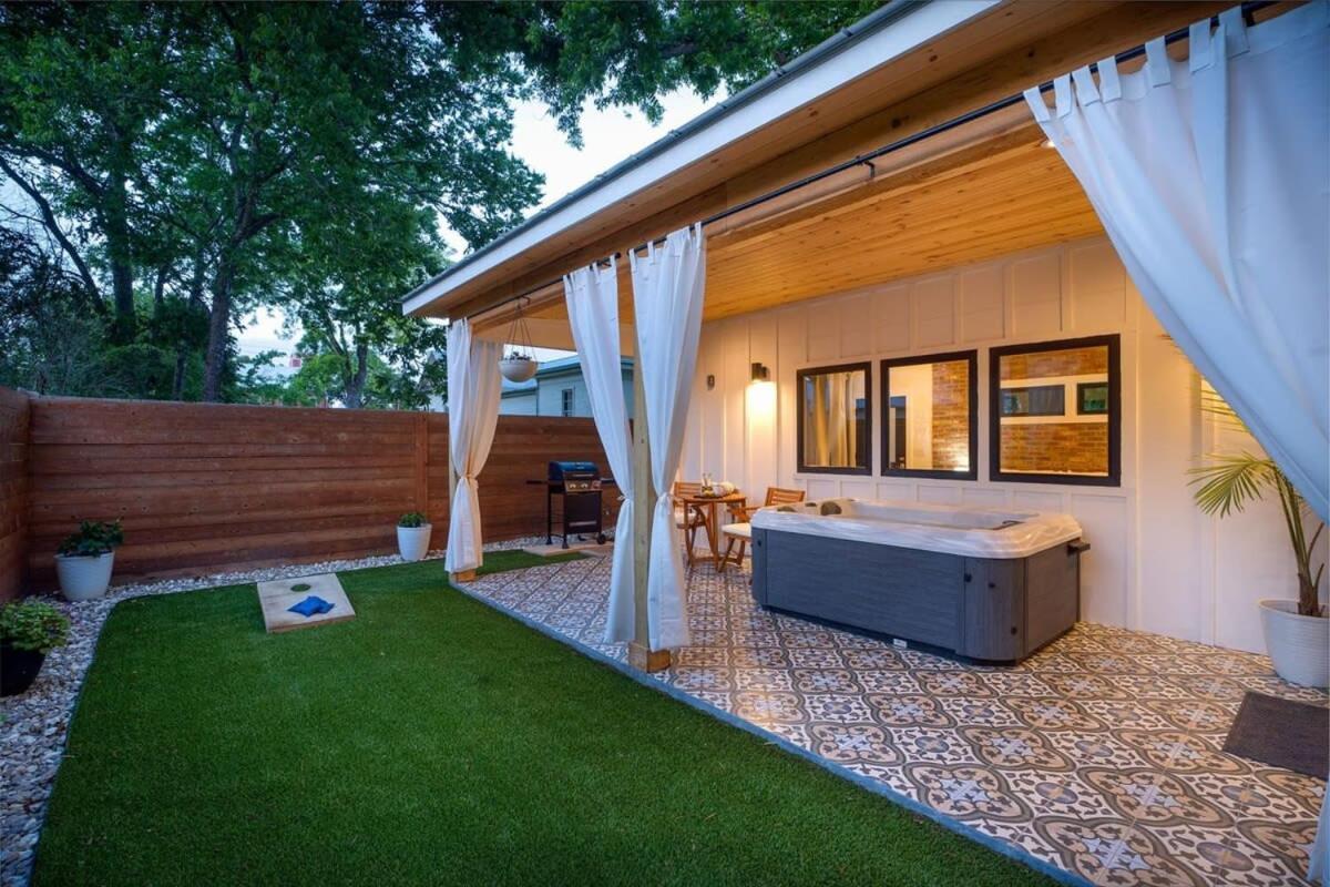 Petit Paradis Studio With Hot Tub เฟรเดอริกส์เบิร์ก ภายนอก รูปภาพ